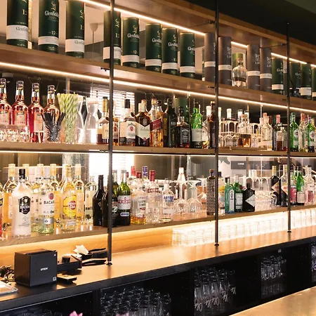 Hotel Engels بابينبورغ